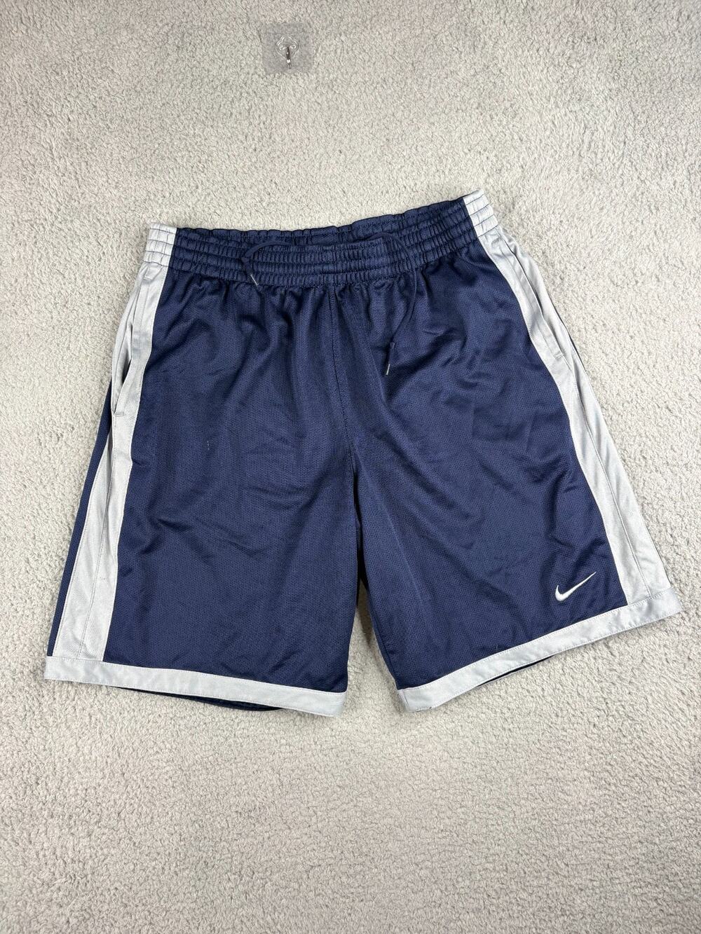 Nike Basketball Shorts Men's Large Navy/White Trim Athletic Training Activewear